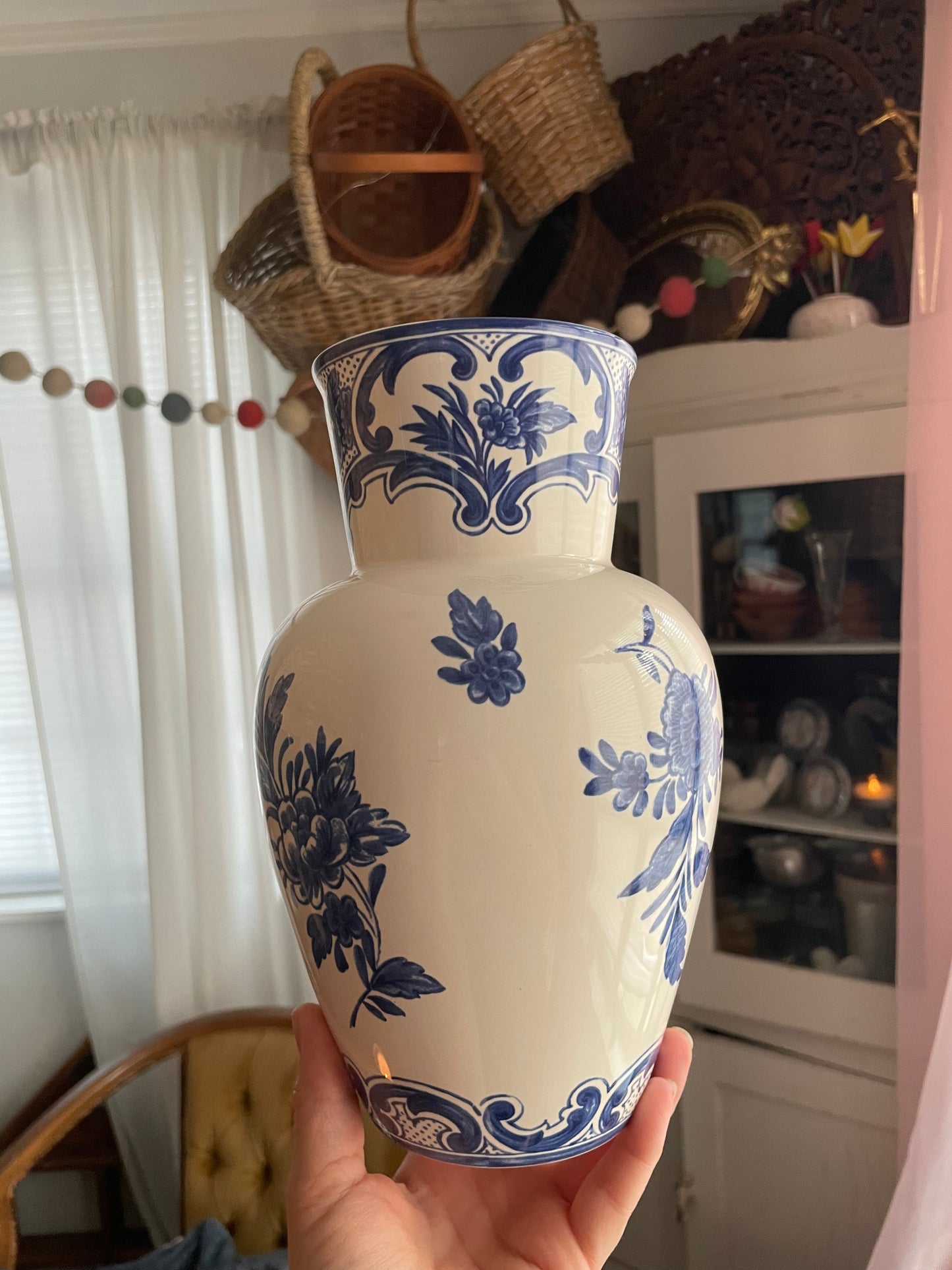 Tiffany & Co. Pottery Vase Delft Blue 9.5 inch Tall Portugal White Porcelain