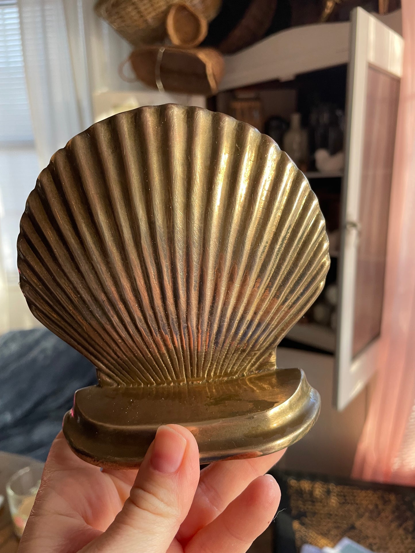 Vintage Brass Clamshell