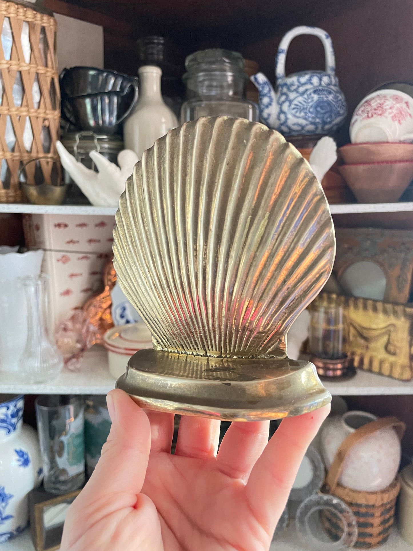 Vintage Brass Clamshell