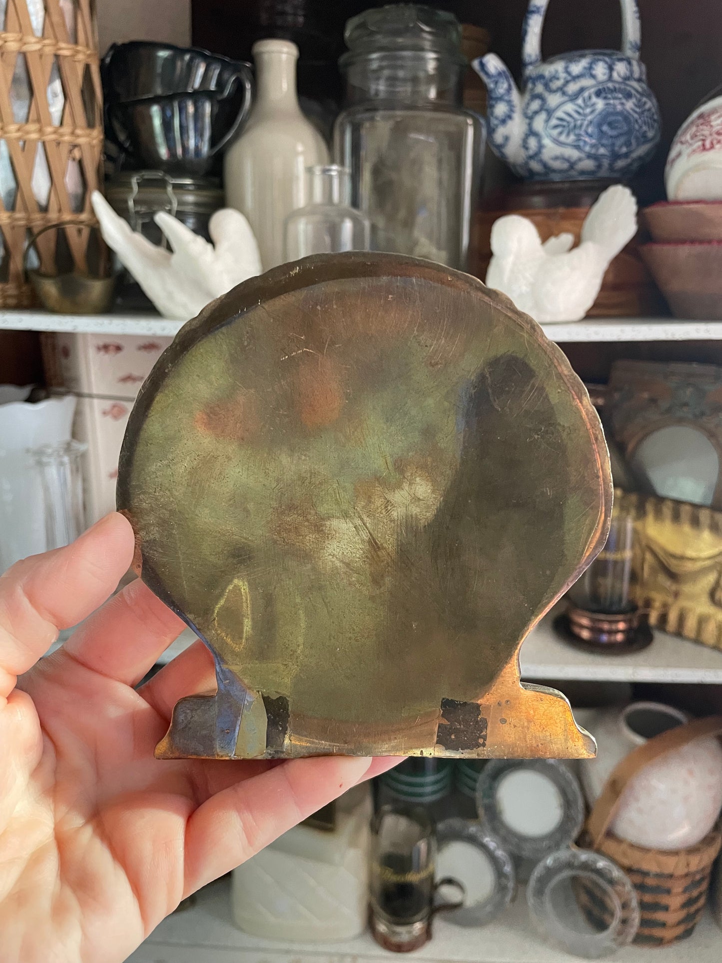 Vintage Brass Clamshell