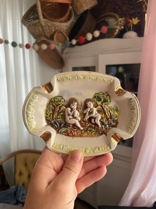 R. Capodimonte Hand-Painted Cherub Ashtray – Made in Italy (Green Edge)